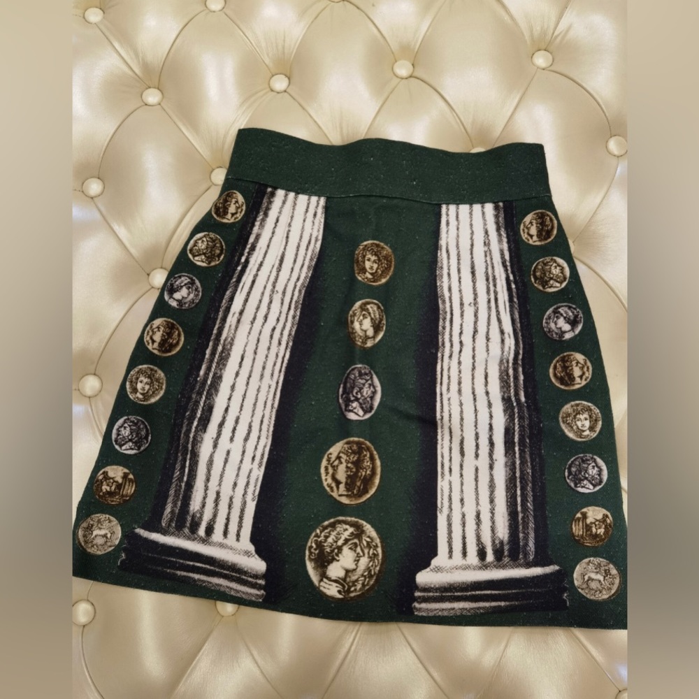 BNWT Dolce&Gabbana coin skirt 38